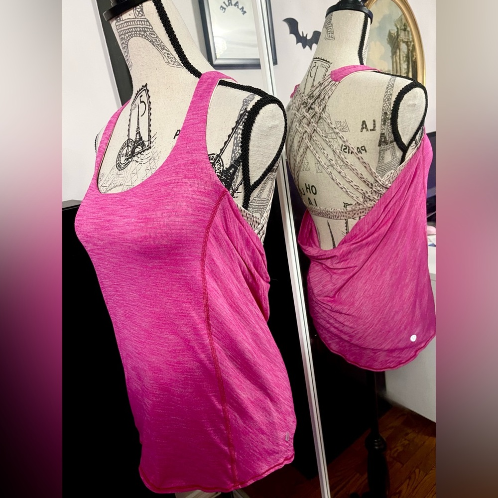 Lululemon size 4 tank